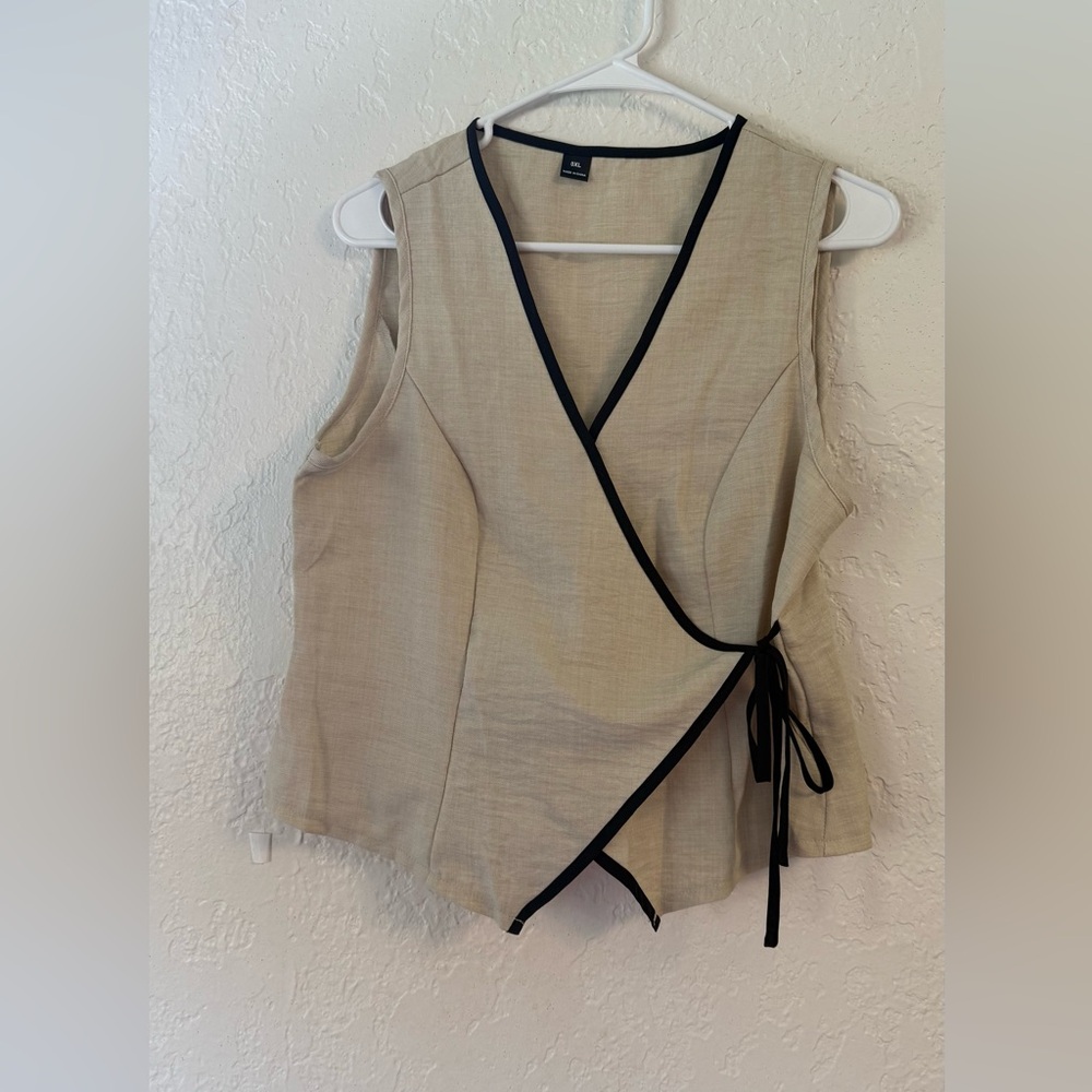 SHEIN Curve 0XL Linen-Look 2-Piece Set - Asymmetrical Wrap Vest & Wide-Leg Pants - Picture 4 of 14